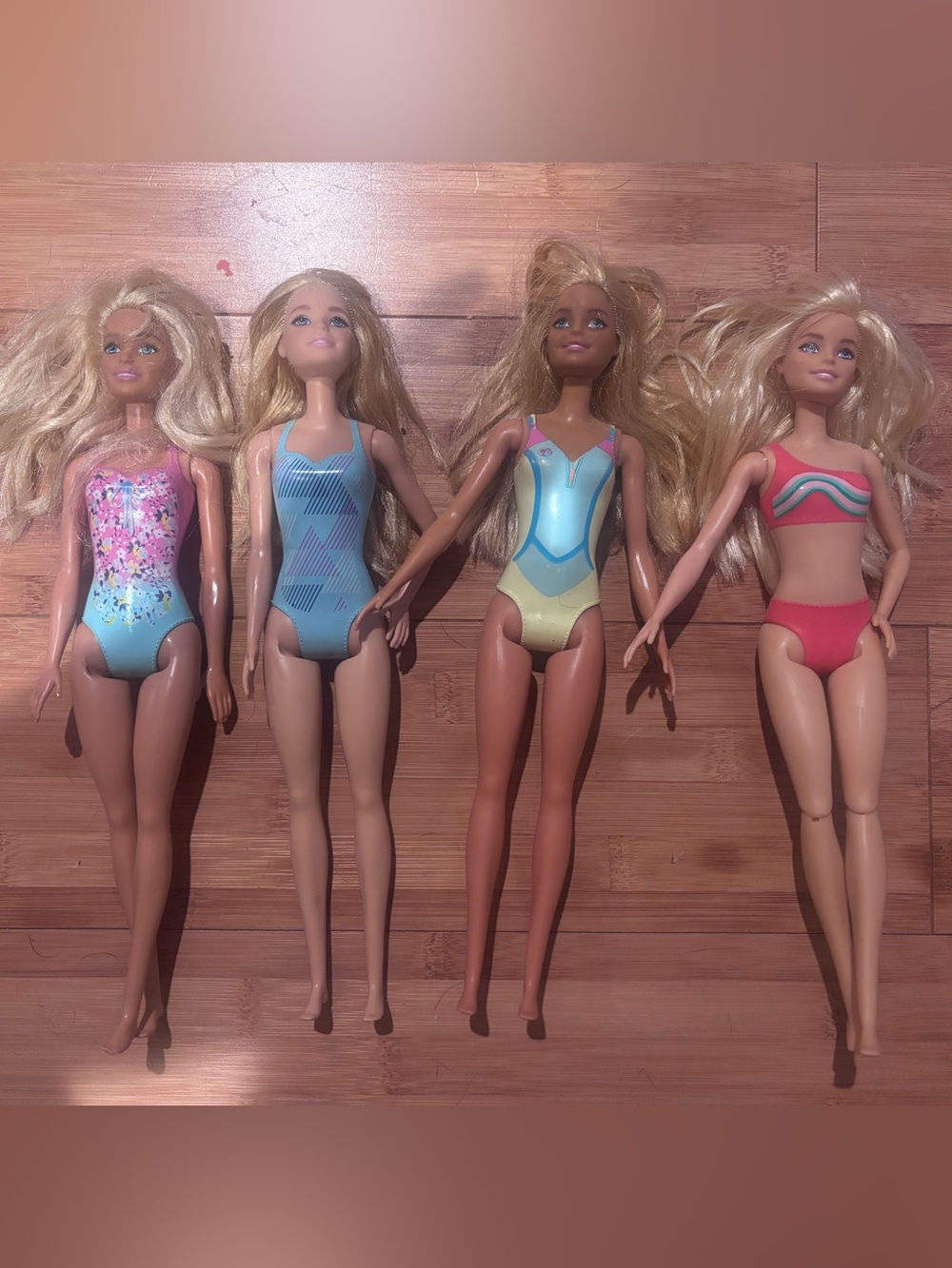 Barbie Dolls w Swimsuits - Set of 4